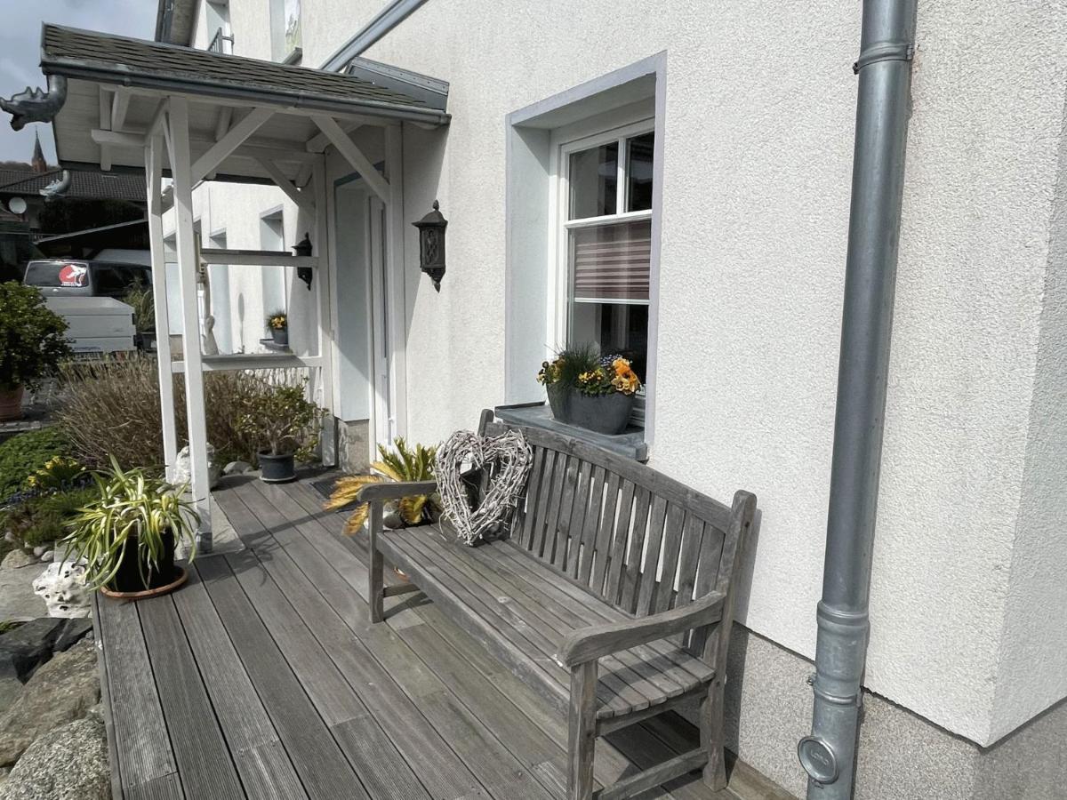 Villa Seestern - Ferienhaus Mit Meerblick Sassnitz Exteriér fotografie